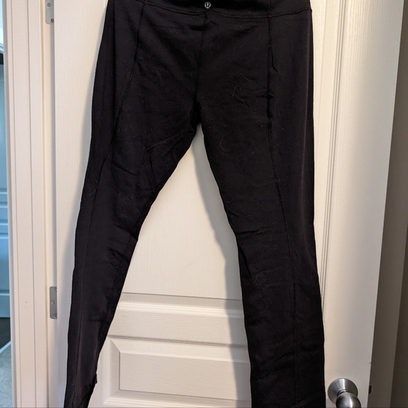 Lululemon straight leg yoga pants - Picture 3 of 3